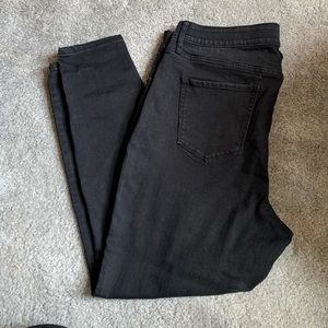 Black skinny jeans